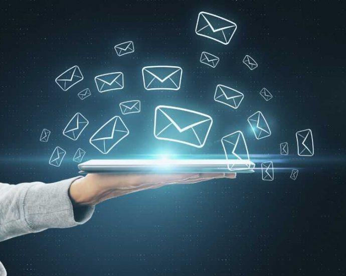 e-mail gostovanje