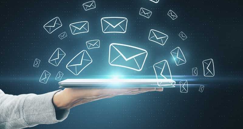 e-mail gostovanje